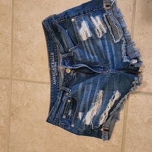 American Eagle Outfitters Women's Jean Shorts Size 6 Worn in Excellent Condition